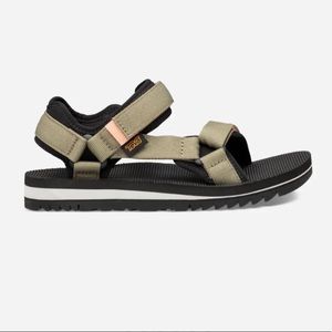 Teva- Women’s Universal Trail Sandal